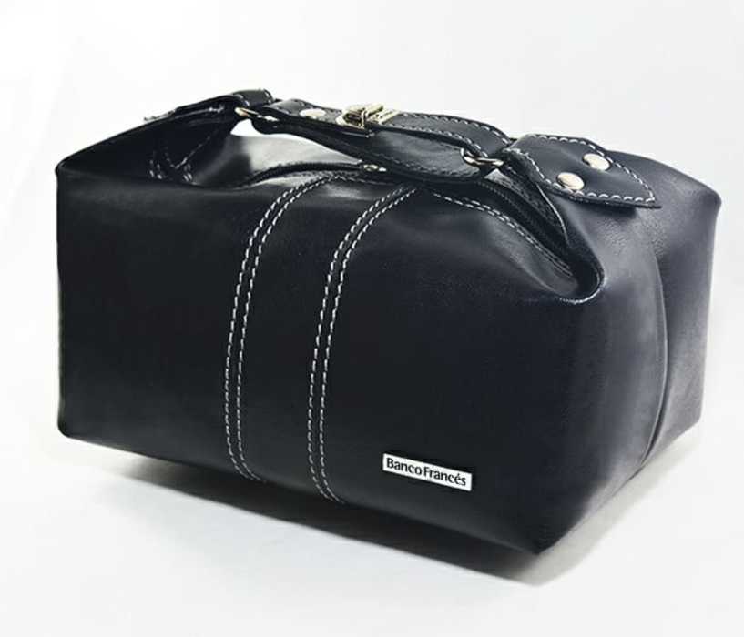 NECESSAIRE CONFECCIONADO EN ECO CUERO