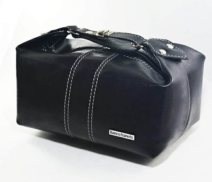 NECESSAIRE CONFECCIONADO EN ECO CUERO